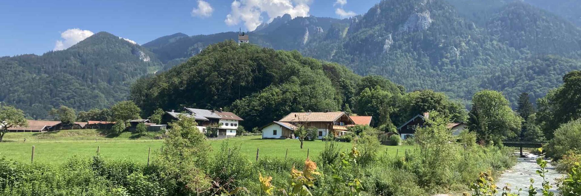 Schloss Hohenaschau und Kampenwand